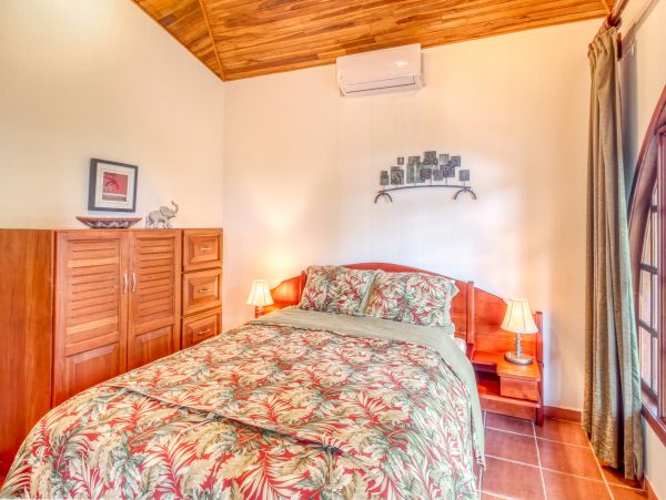Playa Flamingo Home 1021073