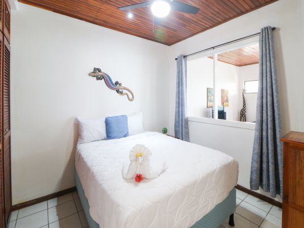 Playa Flamingo Home 1021075