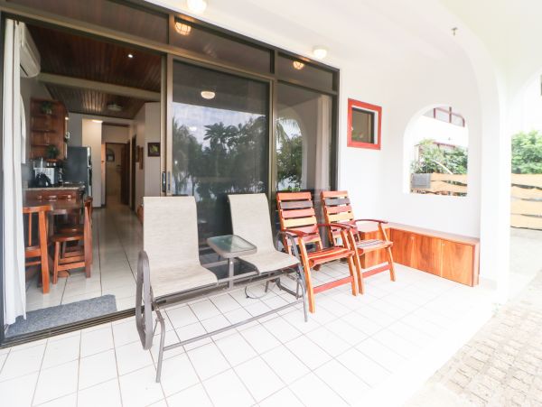 Playa Flamingo Home 1021075