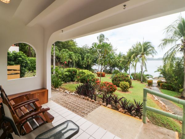Playa Flamingo Home 1021075