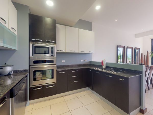 Lovely Ocean View Condo in Tarcoles Sleeps 6