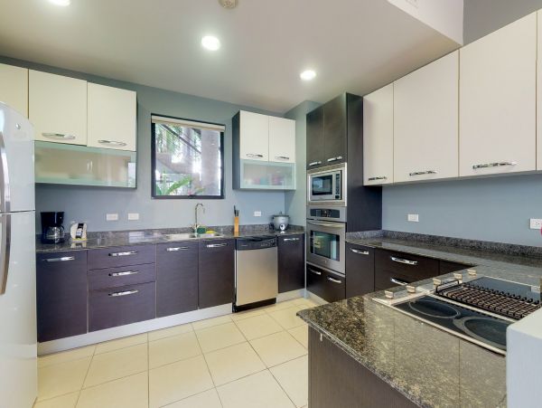 Lovely Ocean View Condo in Tarcoles Sleeps 6