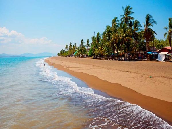 Luxury Condos with Pools and Private Hot Tub in Playa Hermosa