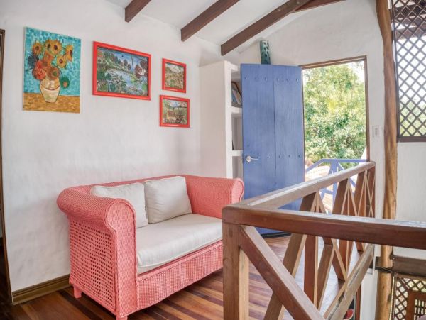 Wonderful Beachfront 2 Bedroom Home Sleeps 6