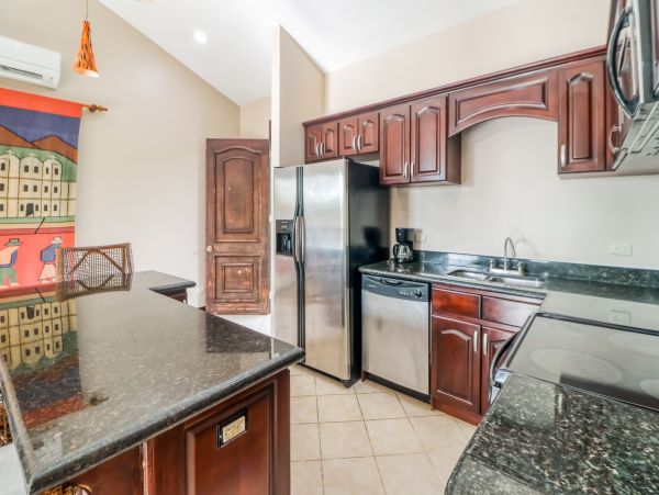 Jaco Condo 1021189