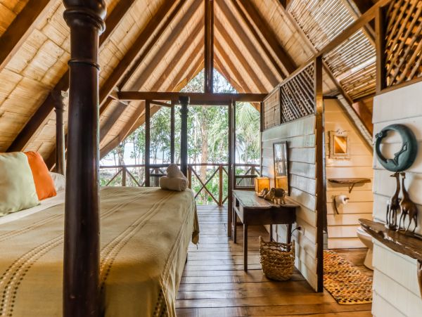 Uvita Beachfront Five Bedroom Vacation Home