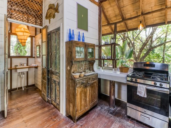 Uvita Beachfront Five Bedroom Vacation Home