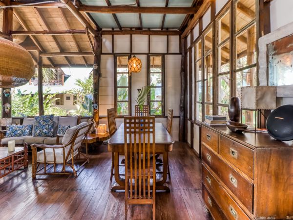 Uvita Beachfront Five Bedroom Vacation Home