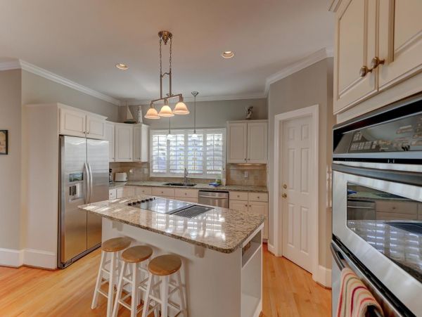 Isle of Palms Lovely 4 Bedroom Vacation Rental