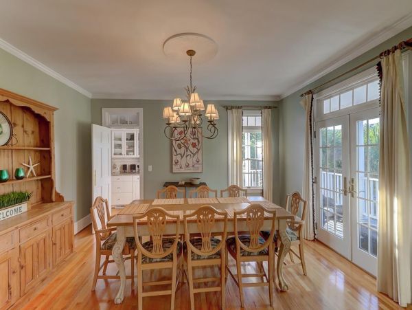 Isle of Palms Lovely 4 Bedroom Vacation Rental