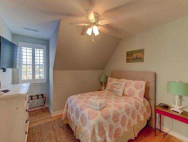 Isle of Palms Lovely 4 Bedroom Vacation Rental