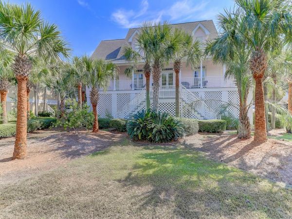 Isle of Palms Lovely 4 Bedroom Vacation Rental