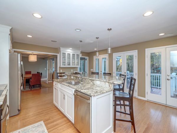 Isle Of Palms Home 1021215