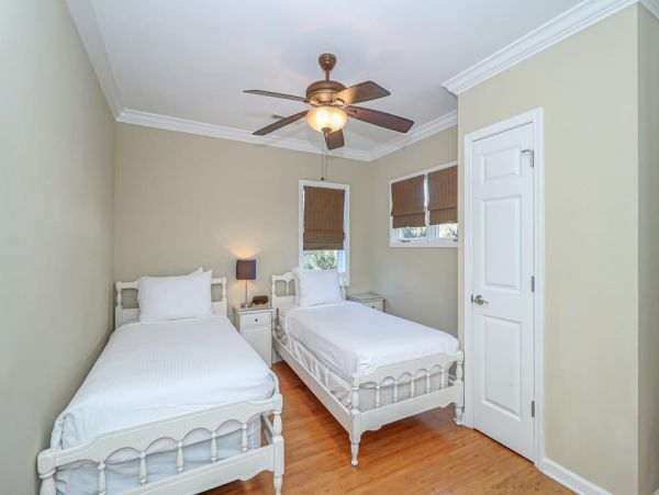 Isle Of Palms Home 1021215