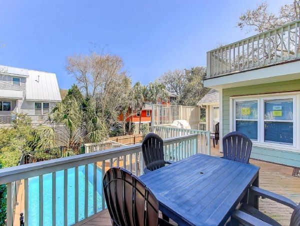 Isle Of Palms Home 1021216