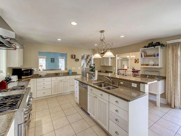 Isle Of Palms Home 1021216