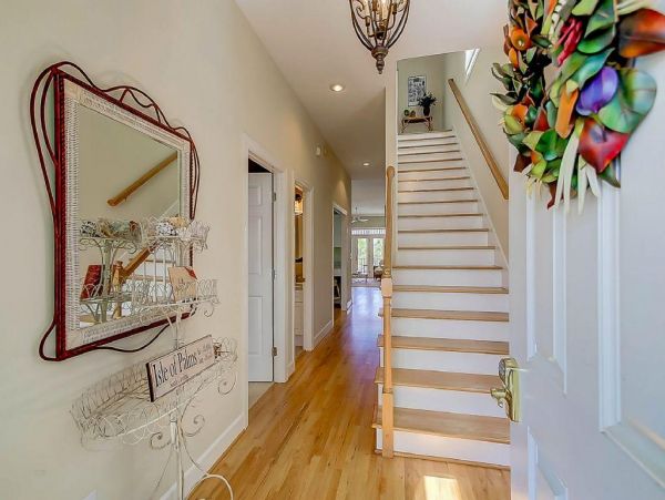 Charming Isle of Palms 4 Bedroom Vacation Home