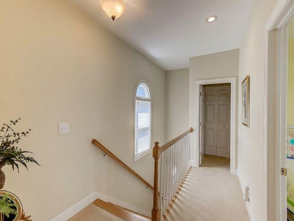 Charming Isle of Palms 4 Bedroom Vacation Home