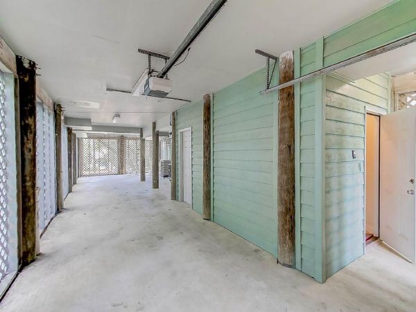 Charming Isle of Palms 4 Bedroom Vacation Home