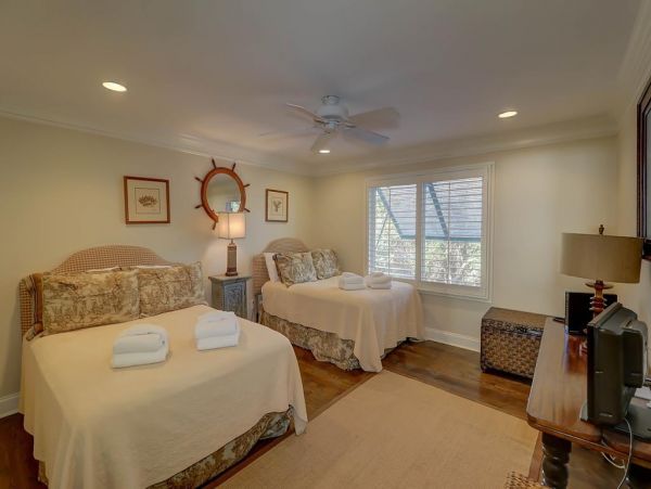 Isle Of Palms Condo 1021224