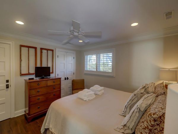 Isle Of Palms Condo 1021224