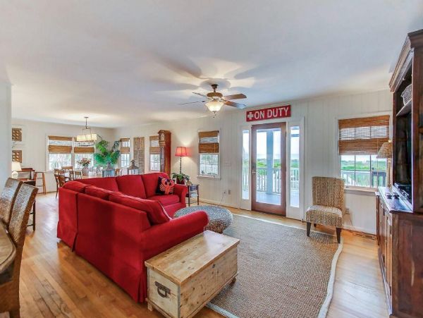Isle Of Palms Home 1021226
