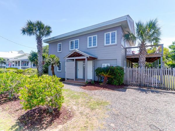 Isle Of Palms Home 1021229