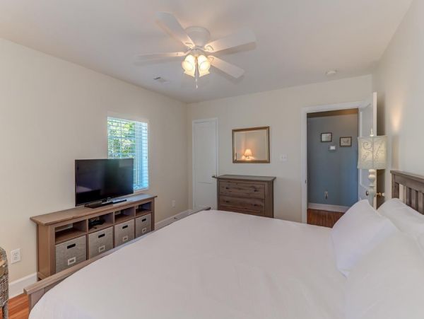 Isle Of Palms Home 1021229