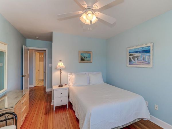 Isle Of Palms Home 1021229