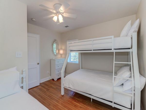 Isle Of Palms Home 1021229