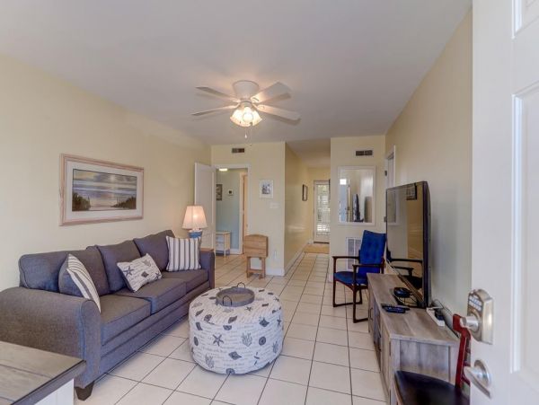 Isle Of Palms Home 1021229