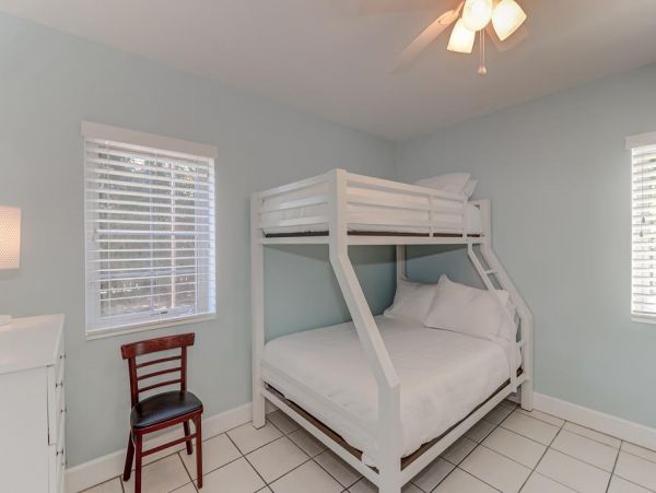 Isle Of Palms Home 1021229