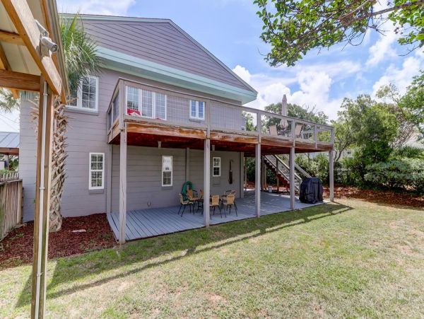 Isle Of Palms Home 1021229