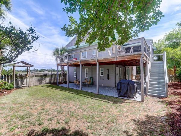 Isle Of Palms Home 1021229