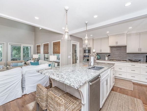 Isle Of Palms Home 1021234