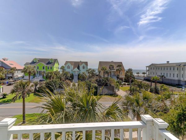 Isle Of Palms Home 1021235
