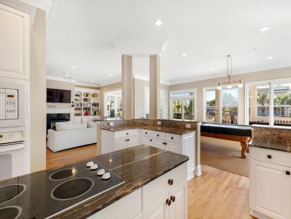 Isle Of Palms Home 1021236