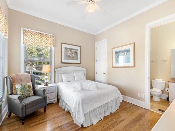 Isle Of Palms Home 1021236