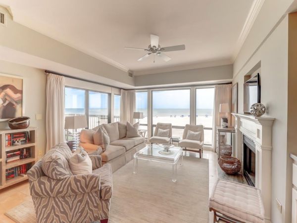 Oceanfront Luxury Vacation Condo in Isle of Palms Sleeps 6