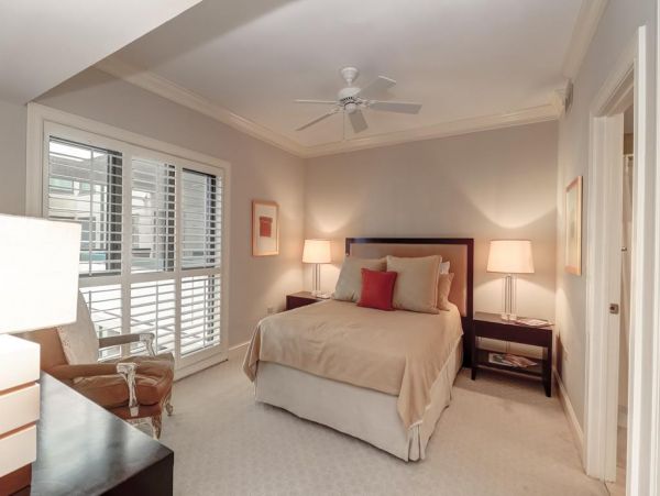 Oceanfront Luxury Vacation Condo in Isle of Palms Sleeps 6