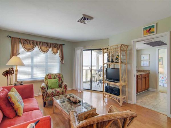 Isle of Palms Vacation Condo One Bedroom