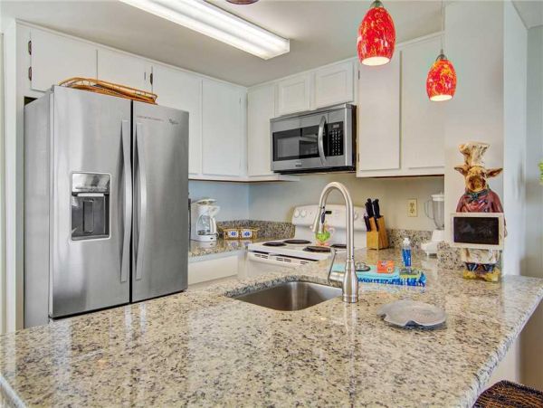 Isle of Palms Vacation Condo One Bedroom