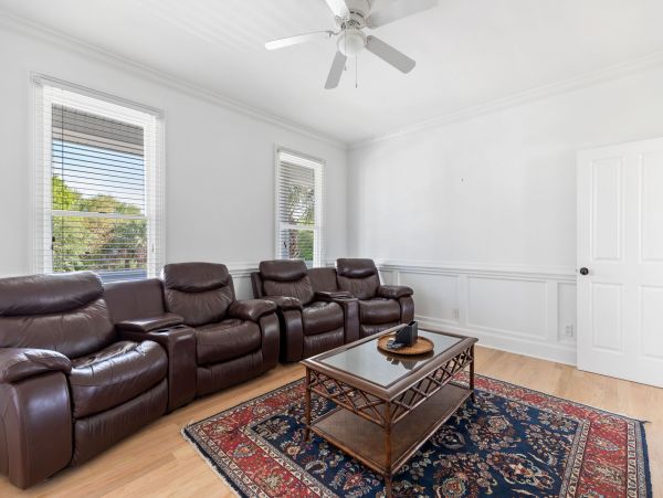 Isle Of Palms Home 1021251