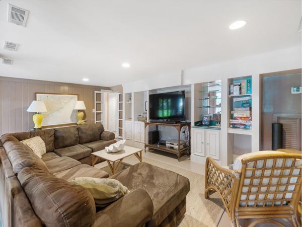 Isle Of Palms Home 1021255