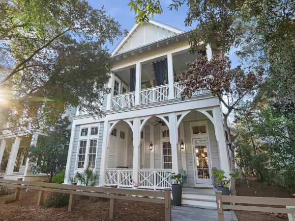 Walk to Beach  & Your Own Private Movie Theatre Sleeps 14 Santa Rosa Beach