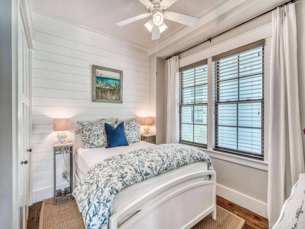 Walk to Beach  & Your Own Private Movie Theatre Sleeps 14 Santa Rosa Beach