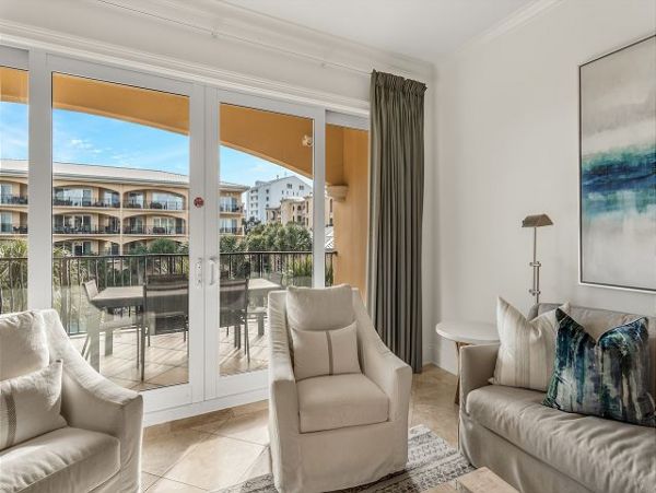 Luxury Vacation Beach Condo in Santa Rosa Beach Sleeps 8 Guests
