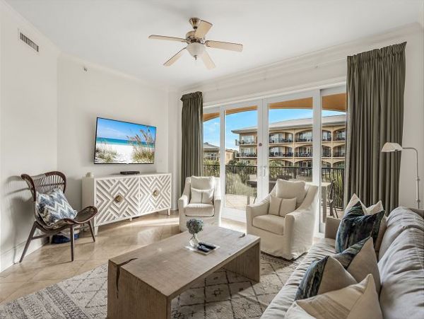 Luxury Vacation Beach Condo in Santa Rosa Beach Sleeps 8 Guests