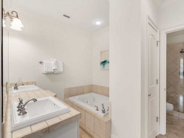 Luxury Vacation Beach Condo in Santa Rosa Beach Sleeps 8 Guests