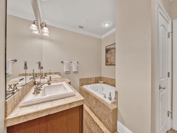 Gorgeous Vacation Condo in Santa Rosa Beach Sleeps 8 Guests